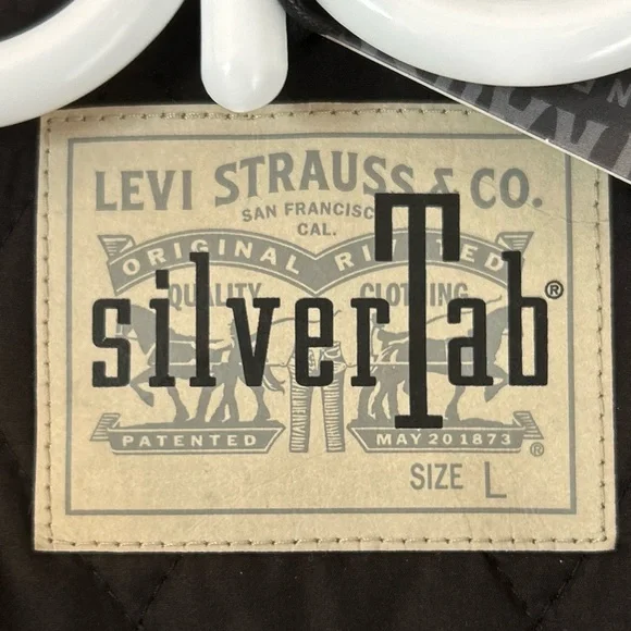 MEN’S LEVI’S SILVERTAB BAGGY BOMBER JACKET GREEN AND WHITE - Picture 10 of 12